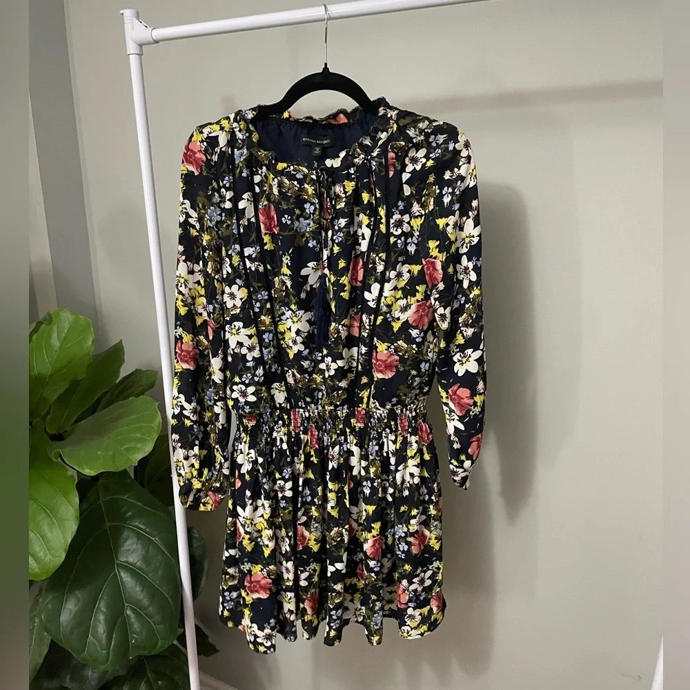 banana republic floral long sleeve dress Banana Republic Lightweight Cotton Wrap Maxi Dress TAN FLORAL / XS